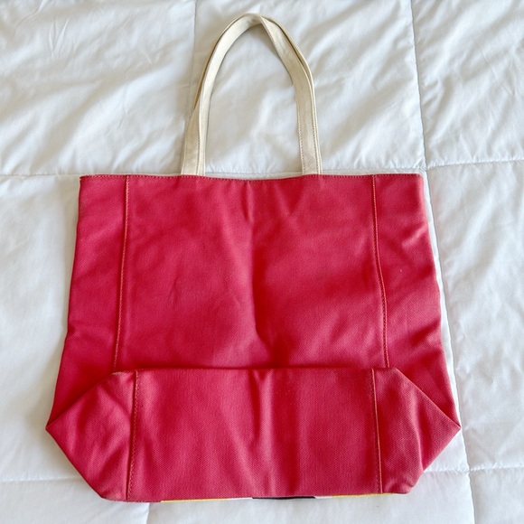 ❤️Alice + Olivia Canvas StaceFace Tote❤️ - Picture 2 of 3